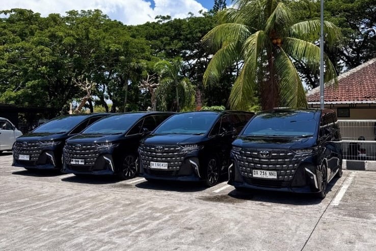 VIP Alphard Motorcade Fleet